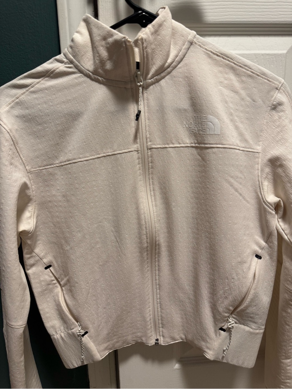 The North Face Cream Full-Zip Crop Jacket